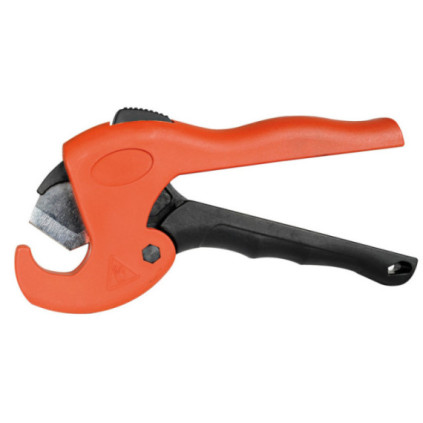 Semi-rigid pipe cutter