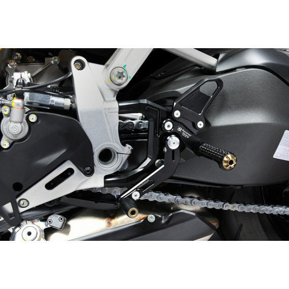 Aluminum rearsets Ducati Streetfighter V2  22-23