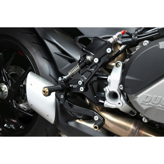 Aluminum rearsets Ducati Streetfighter V2  22-23