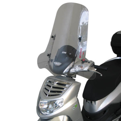 Givi Specific screen, transparent 66 x 67 cm (HxW)